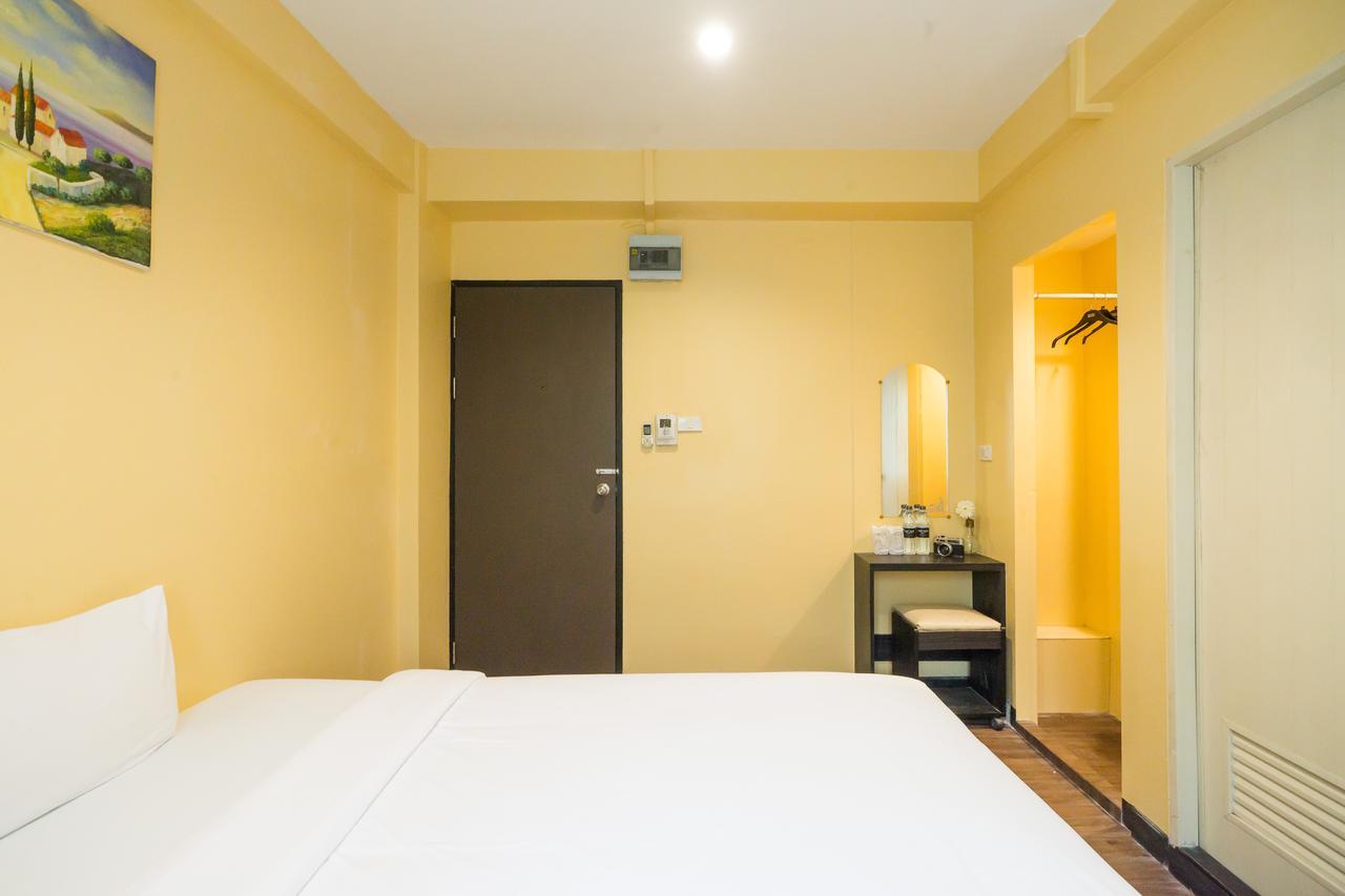 The Corner Ratchada Hotel Bangkok Exterior foto